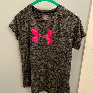 Under Armour T-shirt